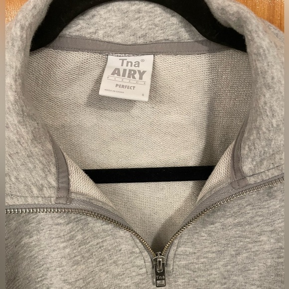 TNA Airy Perfect 1/4 Zip Fleece - Picture 3 of 4